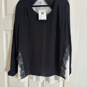Jaclyn Smith Black and White Lace Blouse